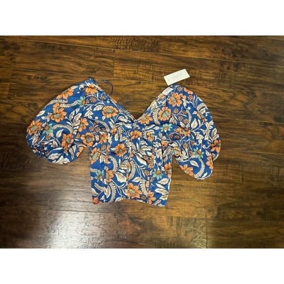 NWT Sienna Sky Blouse Floral Women's Blue Cropped Top Sz: large - Picture 1 of 6
